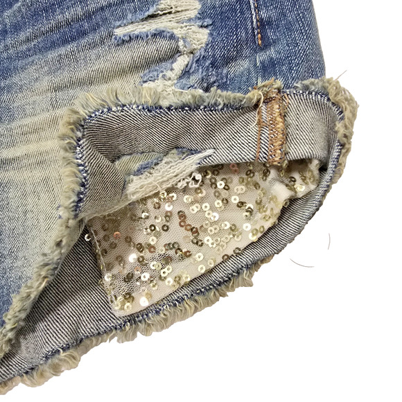 NWT American Eagle Hi Rise Festival Distressed Denim Sequin Pocket Shorts Size 8 - Picture 3 of 6